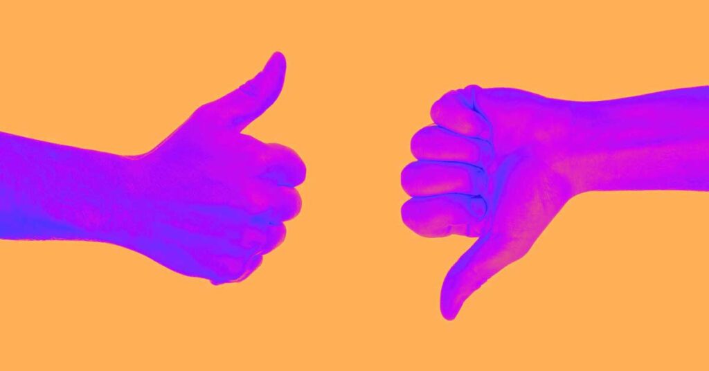 Hand with thumb up and hand with thumb down